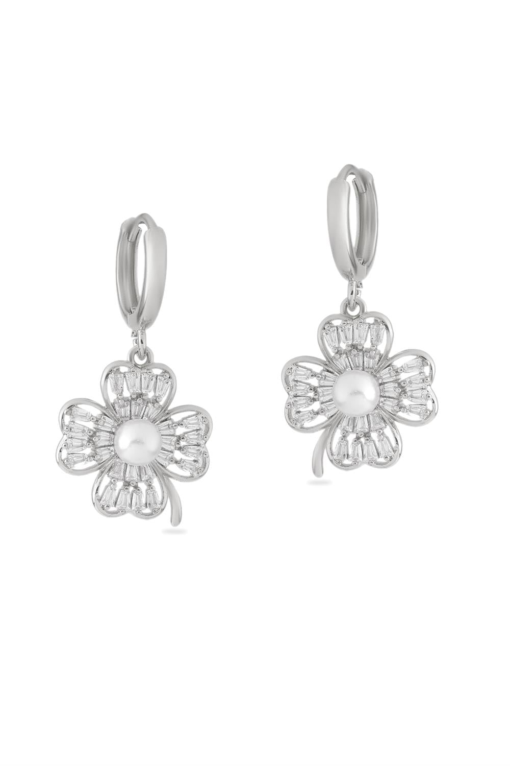 VIP Taşlı Küpe Silver